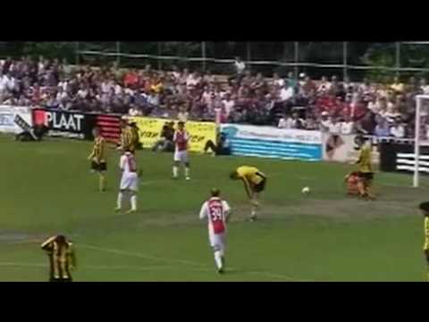 Ajax wint eerste oefenduel met 1-10 van DWV