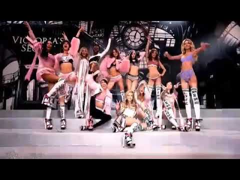 GRACE ELIZABETH CATWALK VICTORIA'S SECRET 2016-2018.