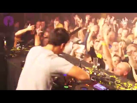 Laidback Luke, D.O.D - Flashing Lights [Played by Laidback Luke]