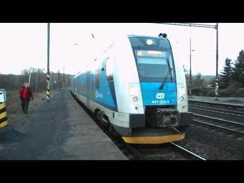 Odjezd vlaku Os 6809 (ČD 440.001) - Želenice nad Bílinou, 2. 1. 2013