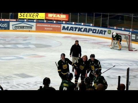 A-Ilves-HPK 25.3.2016. Ilomäki saa Tuulolalta taklauksen päähänsä - tunteet kuumenee!