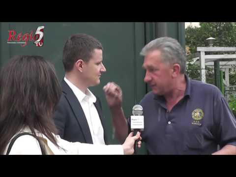 Tanarul candidat, Cosmin Trif, in Piata Doina.