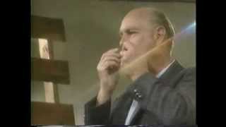 "Cumberland Gap" performed by Sam Hinton