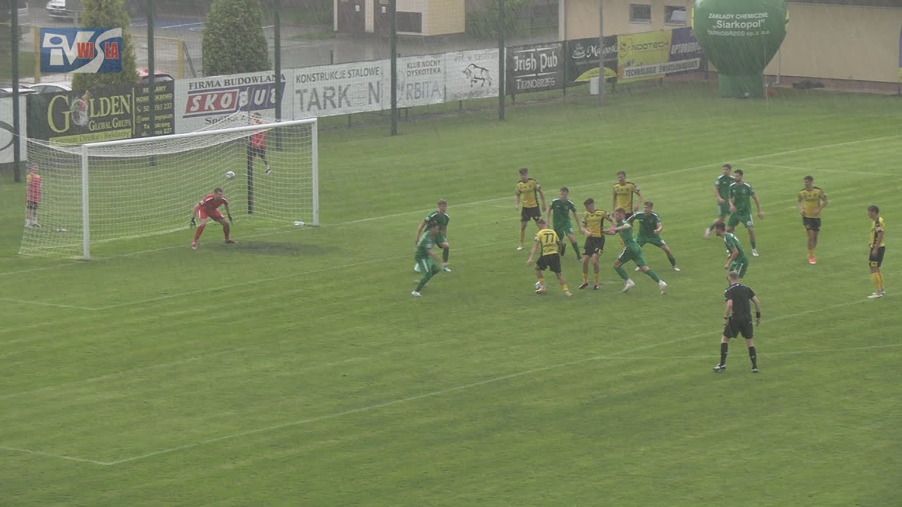 WIDEO: Siarka Tarnobrzeg - Świdniczanka Świdnik 2-2 [SKRÓT MECZU]