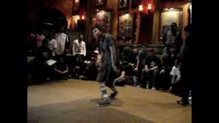 The Bug Out- Freakshow (Dont Sleep) vs Battle Born