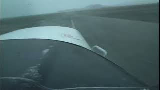 Cessna 152 Landing on a Private Airport in Perú