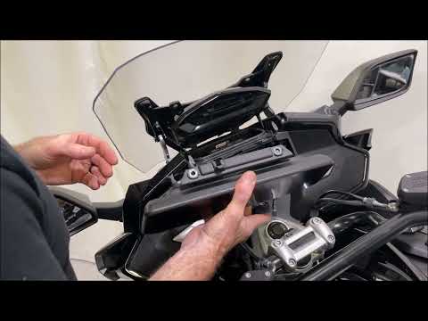 Motorrad Audio Garmin Zumo XT2 Motorcycle Navigation Installation Video for BMW K1600 w/ TFT Screen