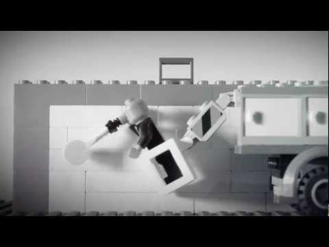 Ekorren & Nöten Träleksaker - legogubbar gör reklam