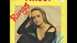 Twiggy - Rings video