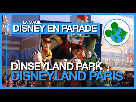 Disney Magic on Parade! "La Magie Disney en Parade!" at Disneyland Park Paris | LORRIANE & WILLIAM