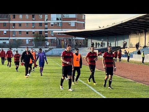 Plava unija aplauzom ispraća u tunel igrače uzičke Slobode (OFK Beograd - Sloboda 1:0, 12.11.2023)