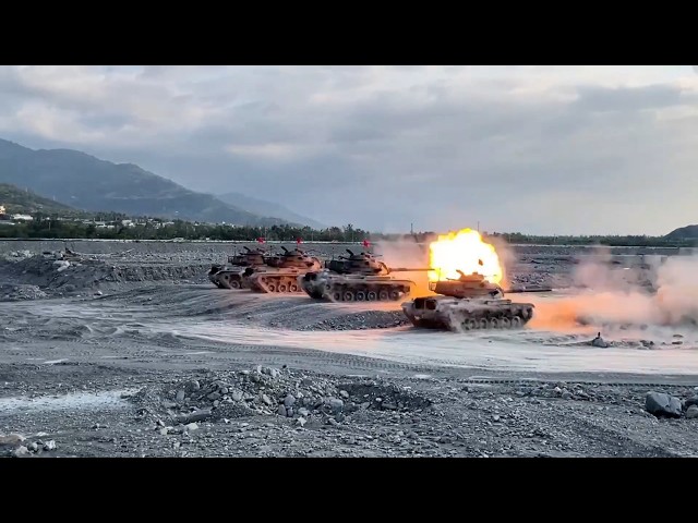 Taiwan Army conducts live-fire exercise in Taitung