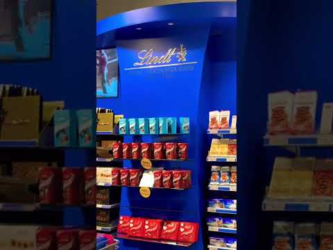 Lindt,Lindor Swiss Premium chocolates  #shorts #ytshorts
