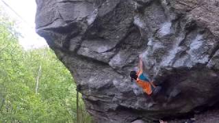 Video thumbnail de Manto Nero, 7c. Val Masino