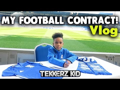 SIGNING MY FIRST FOOTBALL CONTRACT! | Typical Saturday Vlog!! | Tekkerz Kid