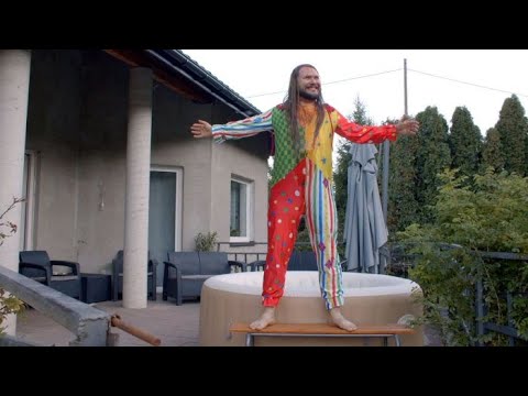 Zenek Grabowski - Zimne ognie (oficjalny klip z albumu "Darmowe Przytulasy") | 2019