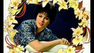 Patsy Cline Strange LIVE