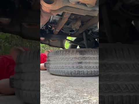 Danger: How to remove the spare tire on 2013 GMC Sierra when the lowering cable doesn’t work
