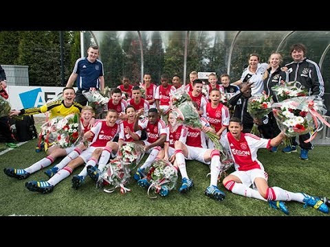 Ajax C2 kampioen in stijl