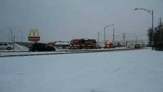 preview picture of video 'Pompiers de Matane en route/ Matane Fire Dept. responding #1'