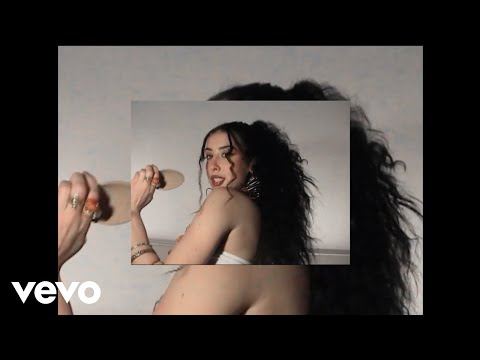 Naïka - ONE TRACK MIND