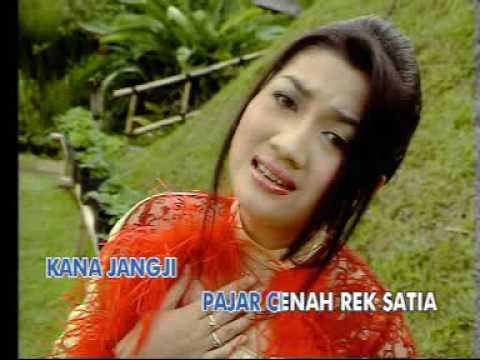 RYA FITRIA - TEGA