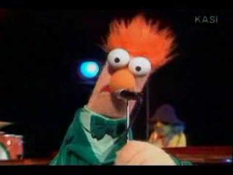 Muppet Beaker sings Yellow by Coldplay (no mememe)