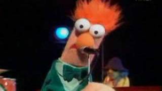 Muppet Beaker sings Yellow by Coldplay (no mememe)