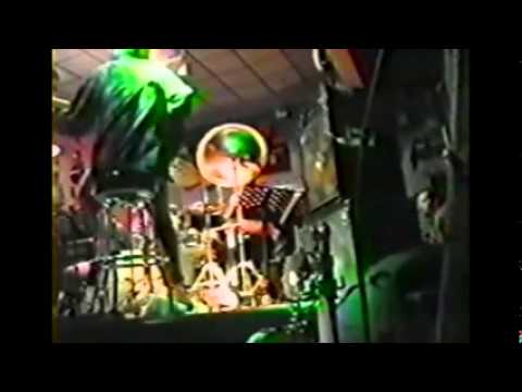 Vinnie Colaiuta,Randy Waldman,Dave Carpenter (not sure)