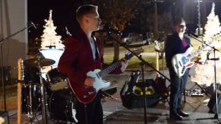 &quot;That&#39;s Christmas to Me&quot; - (cover)