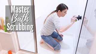 MASTER BATH CLEAN UP & OUT // CLEANING MOTIVATION // CLEANING MOM