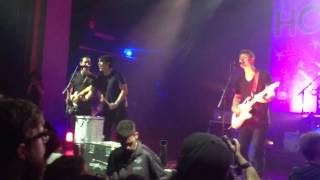 Hollerado- On My Own (Encore)