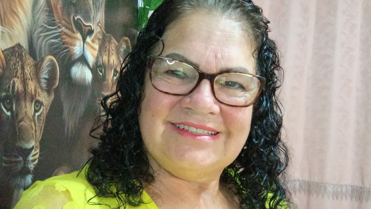 Missionária Luiza Jussara está ao vivo!