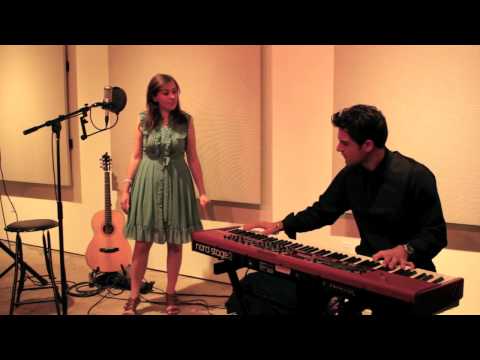 Italian Medley (Quando Quando, Volare, Tu vuo' fa' l'americano, O' sole mio) by Elena & Francesco