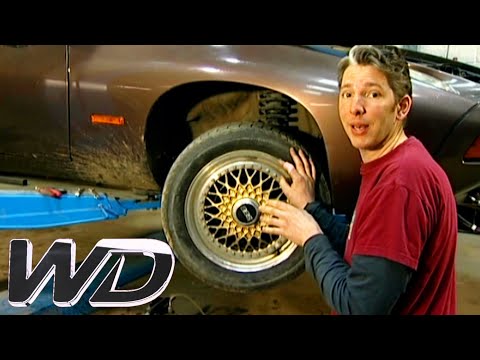 Thumbnail for Porsche 928: Replacing The Brakes And Paintwork l Wheeler Dealers by Porsche 928
