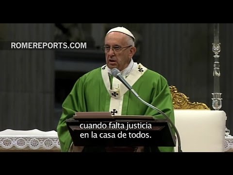 Francisco en Misa con los sin techo