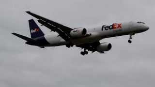 preview picture of video 'FedEx B757-200 Landing at Helsinki-Vantaa Airport'