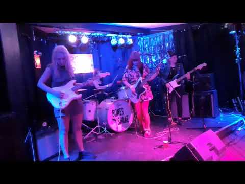 D2D Loose Articles @ The Peer Hat Manchester 24th May 2019