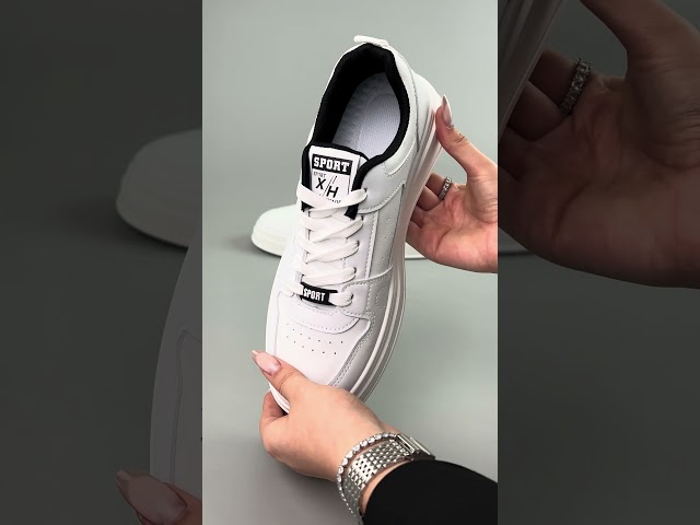 Чоботи жіночі шкіряні байка хутро 592641 Чорний Кеди чоловічі 589493 Білі