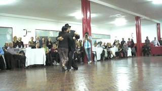 Gloria y Eduardo Arquimbau en la milonga solidaria 2