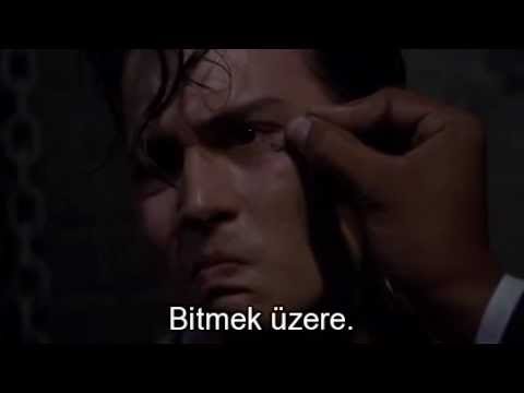 Wade Walker Gözyaşı Dövmesi Yaptırır...(Cry-Baby)