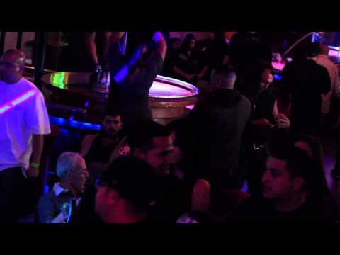 J. MONTOYA - (PERFORMING) IM COMIN'