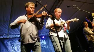 Lonesome River Band  / Fly Around My Pretty Little Miss