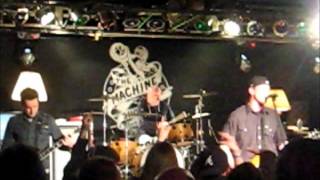 Taproot - A Kiss from the Sky - Live.wmv