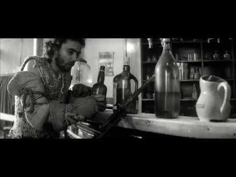 Le Dernier Combat (1983): Drinking Scene