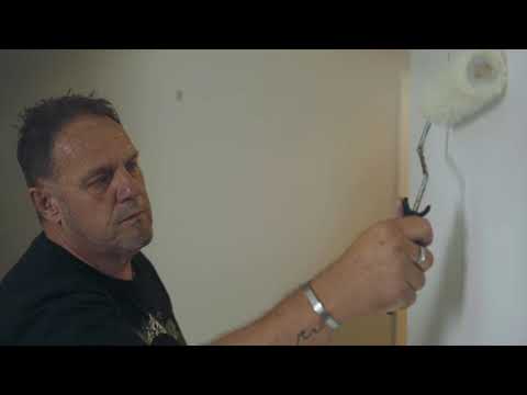 Learn how to wallpaper