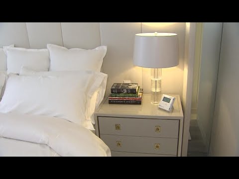image-What is a master bedroom retreat?