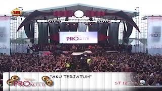 Download lagu Asyiknya Charly ST12 Membawakan Lagu AKU TERJATUH (LIVE LAP. ARHANUDSE CIREBON 20 MEI 2011) mp3 Download lagu Asyiknya Charly ST12 Membawakan Lagu AKU TERJATUH (LIVE LAP. ARHANUDSE CIREBON 20 MEI 2011) mp3