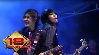 Download lagu The Rock - Cinta Gila (Live Konser Malang 05 Juni 2008) mp3 Download lagu The Rock - Cinta Gila (Live Konser Malang 05 Juni 2008) mp3