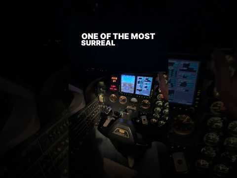 🤯 INCREDIBLE MOMENT! | Dimming COCKPIT lights NIGHT FLYING just enough! #pilotlife  #aviation